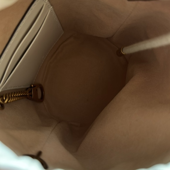 [BRAND NEW] never used : GUCCI bucket purse/bag. All white w/ tan leather suede - Picture 7 of 7